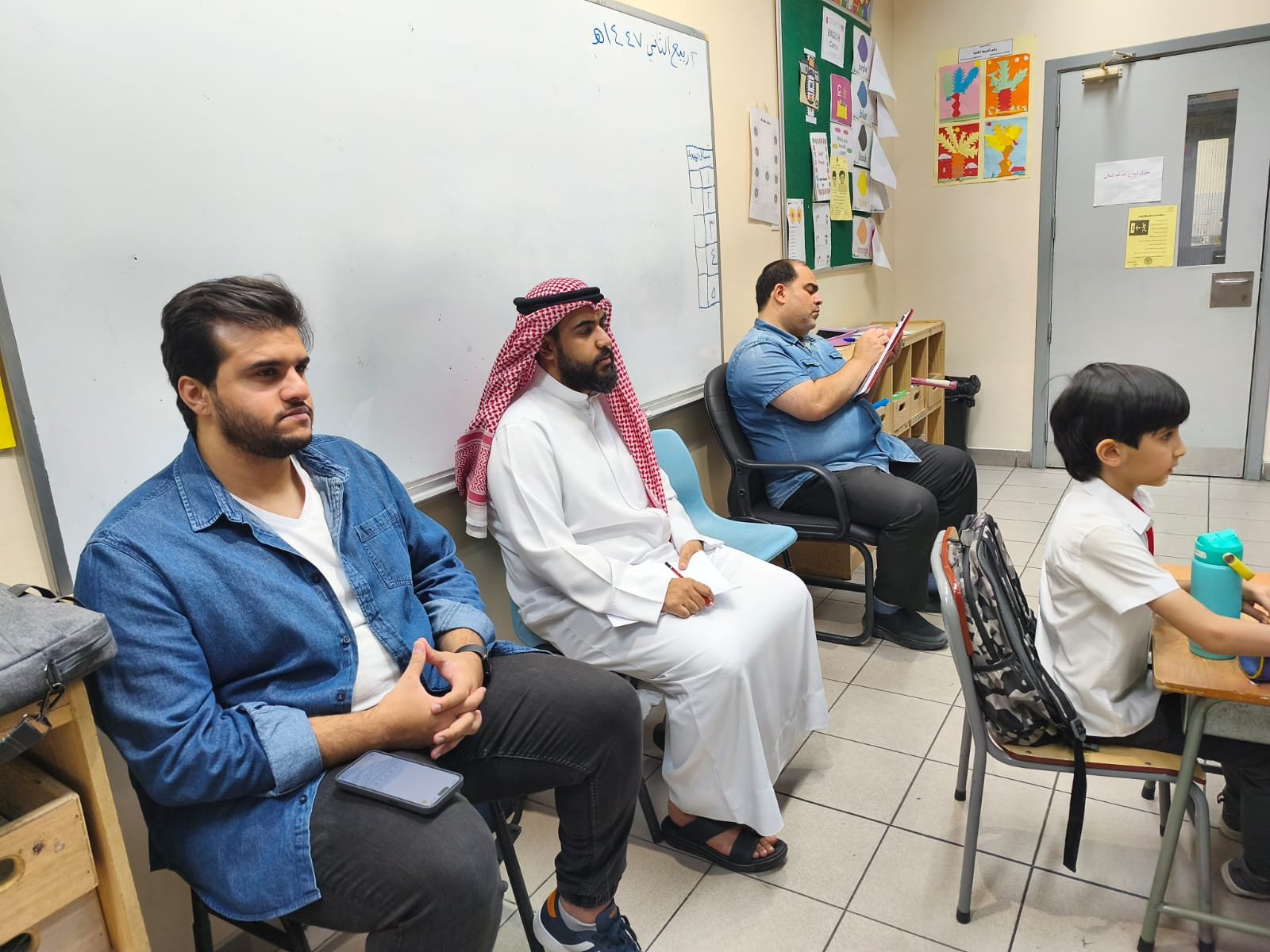 من الصف — مسابقة يوم المعلم العالمي، شاهد من معرض الشواهد (سبتمبر ٢٠٢٥) — أ. هاشم العرادي وأ. محمد النجار